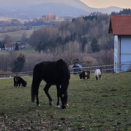 Weiderer - Stilvolle In Idyllischer Alleinlage